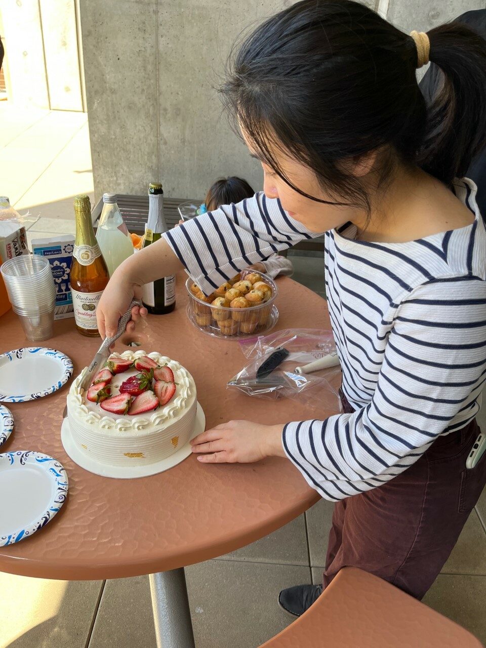 Jiayi's Thesis Defense Celebration (2) 03/2022